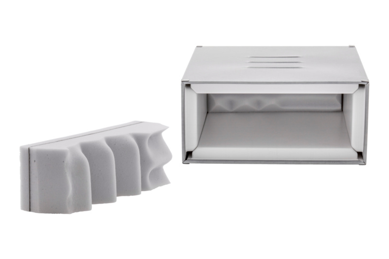 Kabelbox 110x280x270 mit Kunststoffdeckel bzw. Schaumstreifen