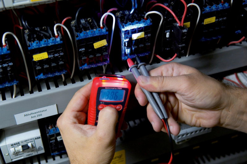 Mini Digital-Multimeter MULTIM-DGT-KLEIN-(SPANNPRFG-BERUEHRLOS)