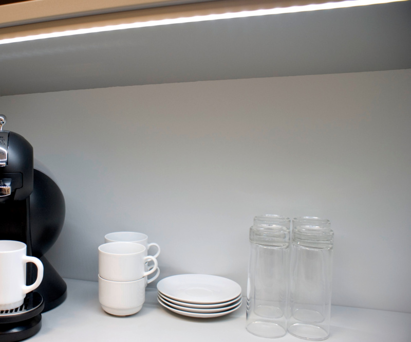 LED-Unterbauprofil UBP-1-Set zum Anschrauben/Anclipsen