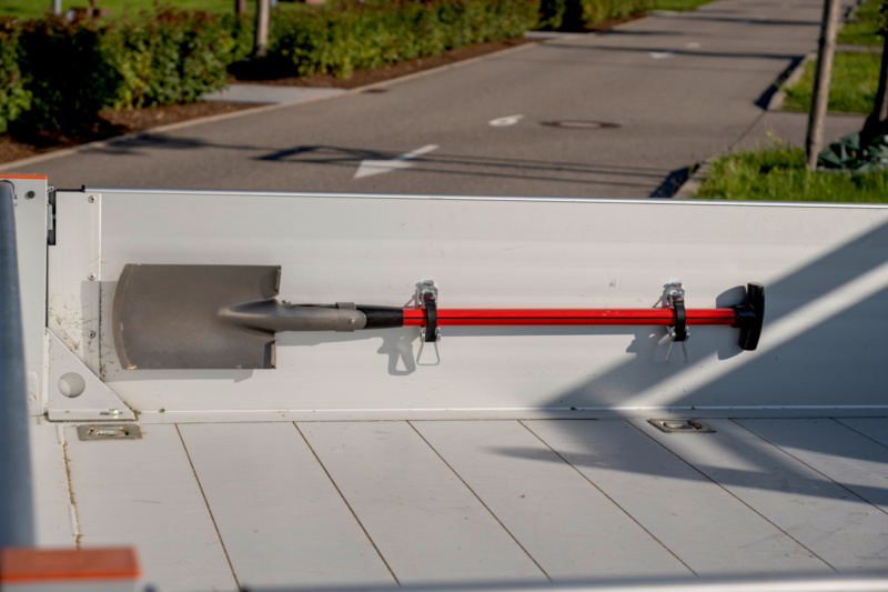 Gartenspaten mit Glasfaserstiel