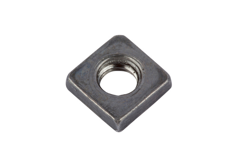 Vierkantmutter niedrige Form M 4 DIN 562, Stahl 11H, blank