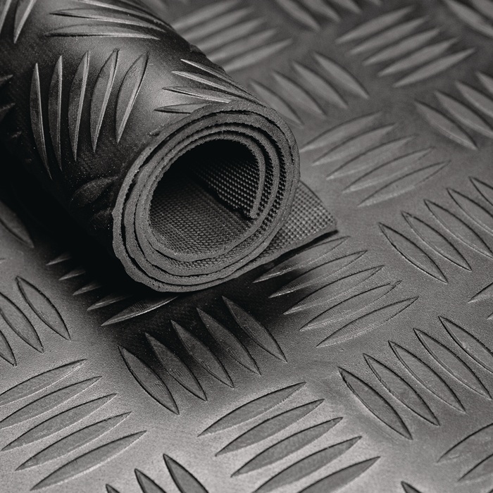 Gummihammerschlagmatte B.1,2m L.10m D.3mm schwarz NR/SBR o.Gewebeeinlage